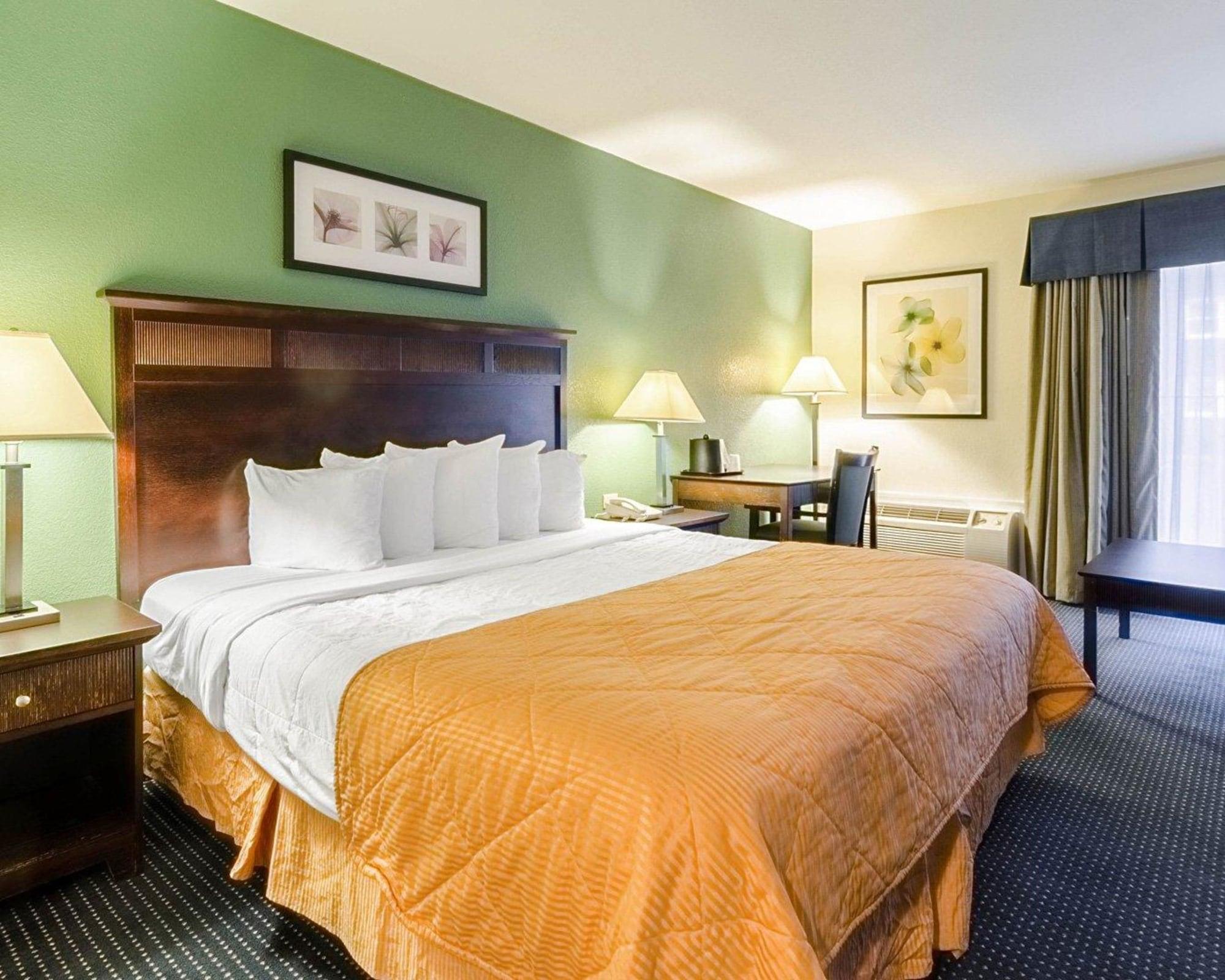 Rodeway Inn & Suites Williamsburg Central Εξωτερικό φωτογραφία