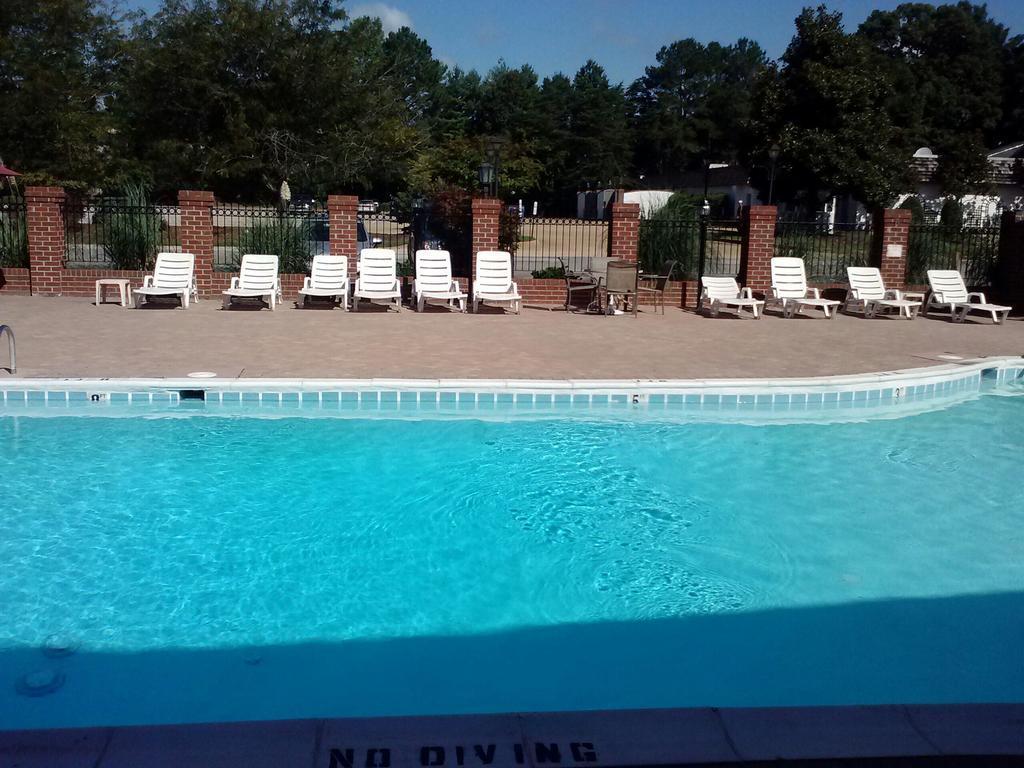 Rodeway Inn & Suites Williamsburg Central Εξωτερικό φωτογραφία
