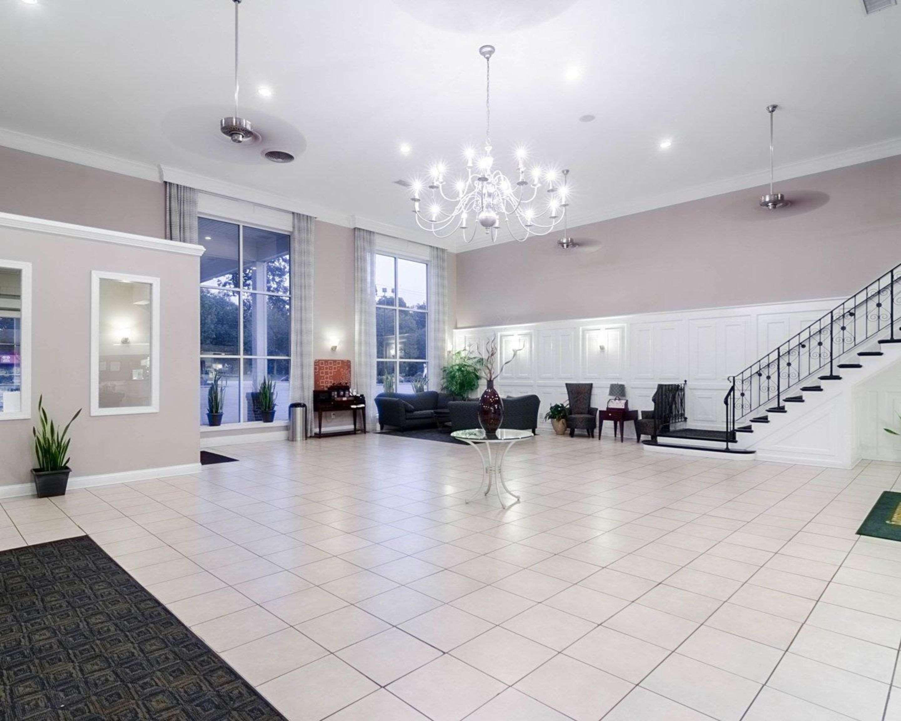 Rodeway Inn & Suites Williamsburg Central Εξωτερικό φωτογραφία