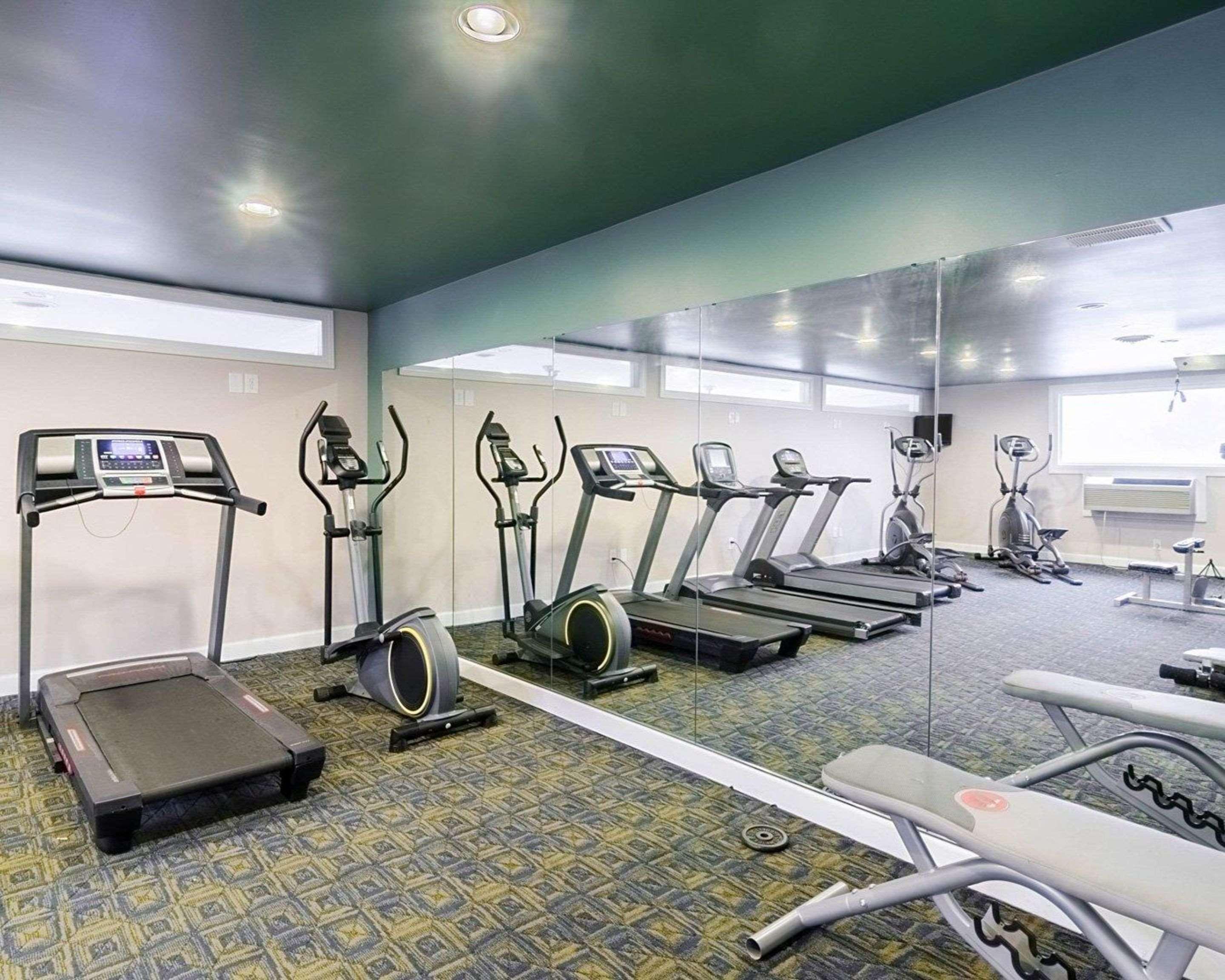 Rodeway Inn & Suites Williamsburg Central Εξωτερικό φωτογραφία