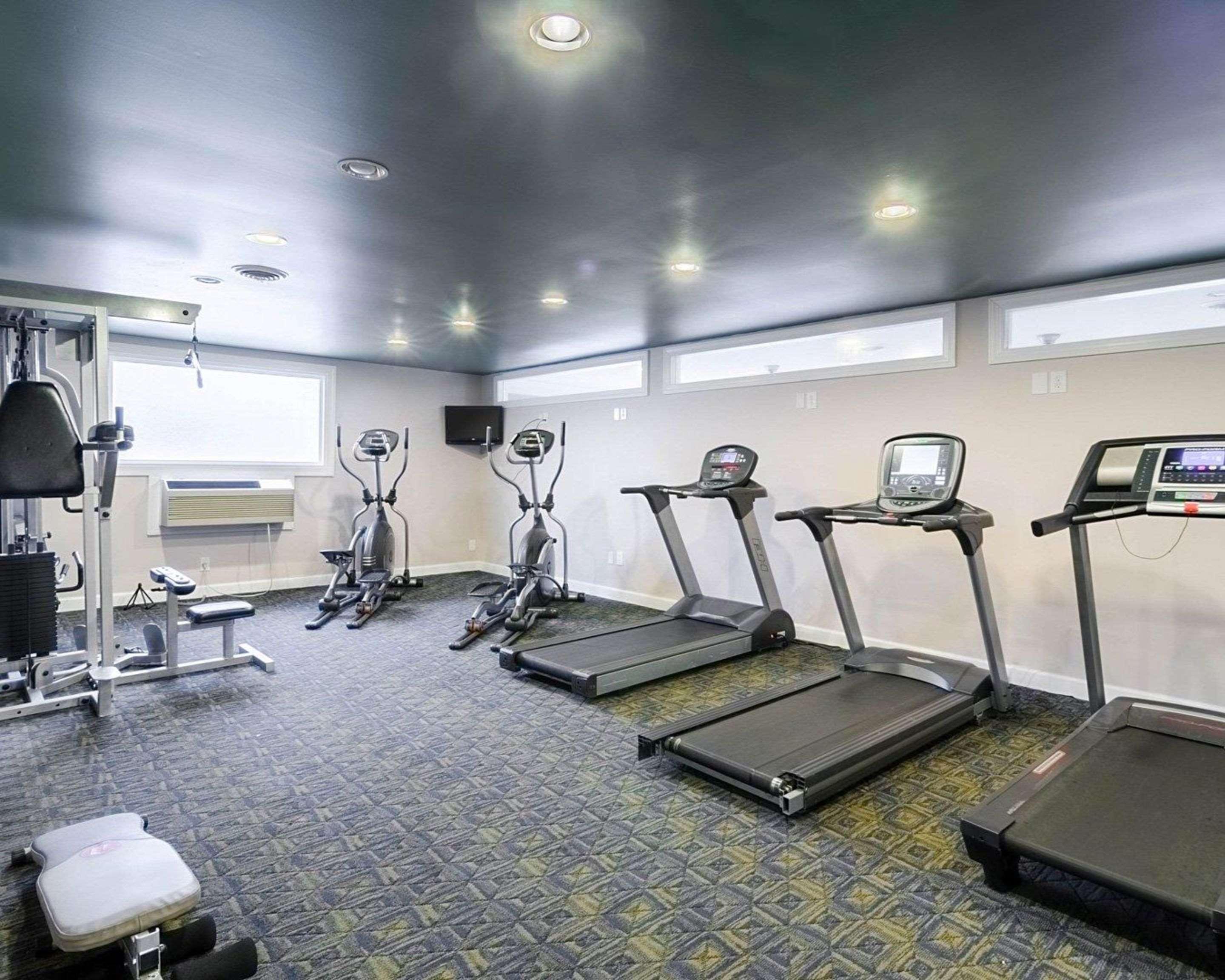 Rodeway Inn & Suites Williamsburg Central Εξωτερικό φωτογραφία