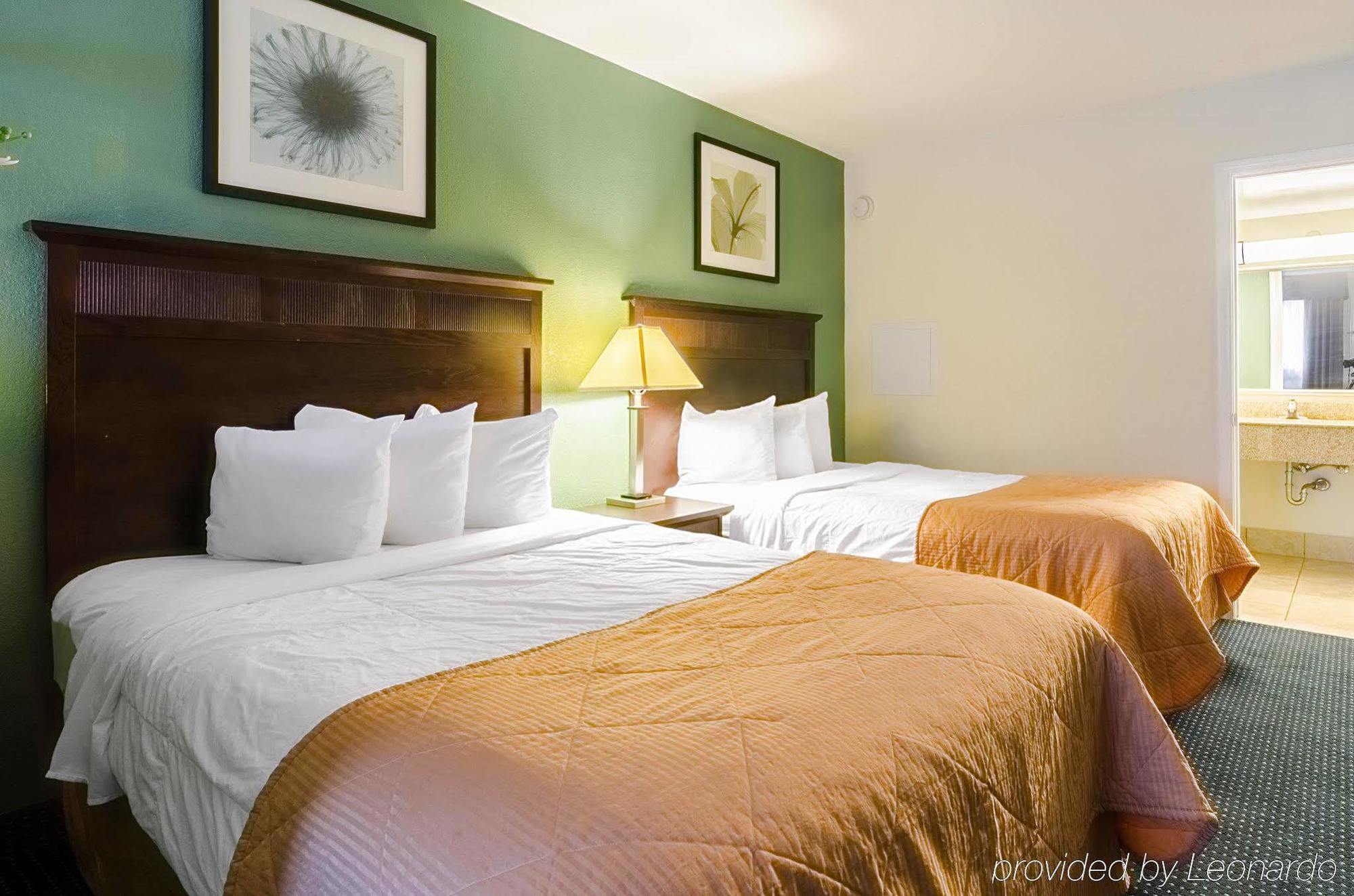 Rodeway Inn & Suites Williamsburg Central Εξωτερικό φωτογραφία